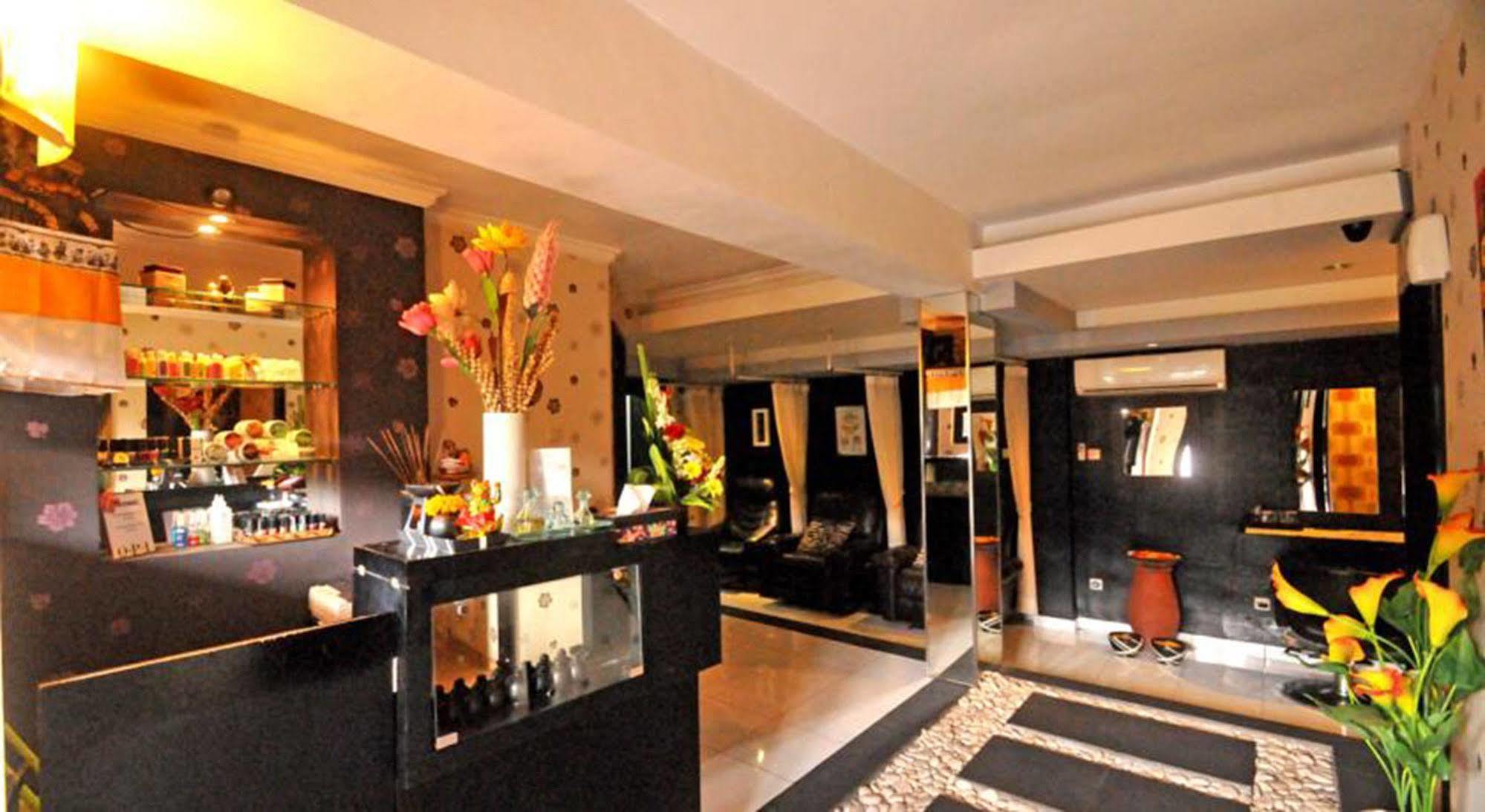Arya Hotel & Spa Kuta Lombok Exterior foto